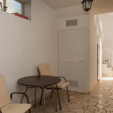 Kono- Double With Terrace